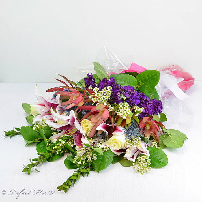 V14 - Valentine Wrapped Bouquet
