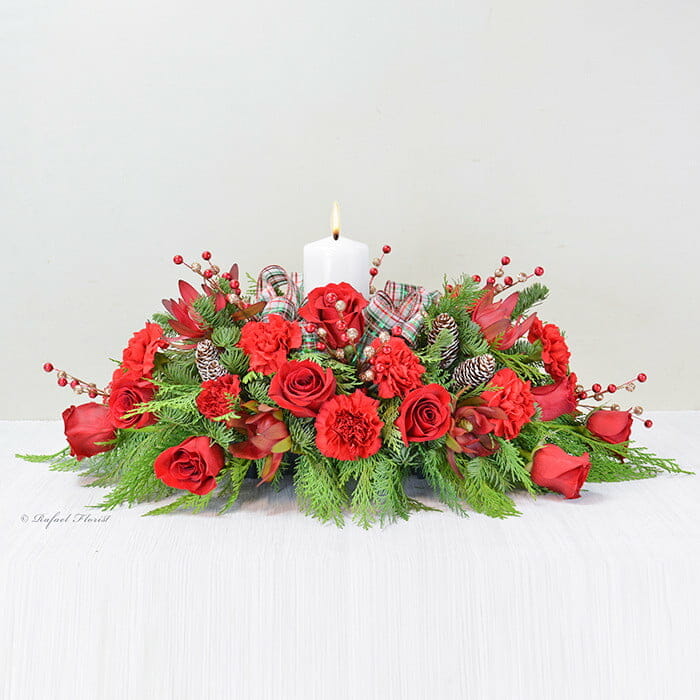 Christmas In Red Centerpiece - B315