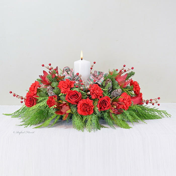 Christmas In Red Centerpiece - B315