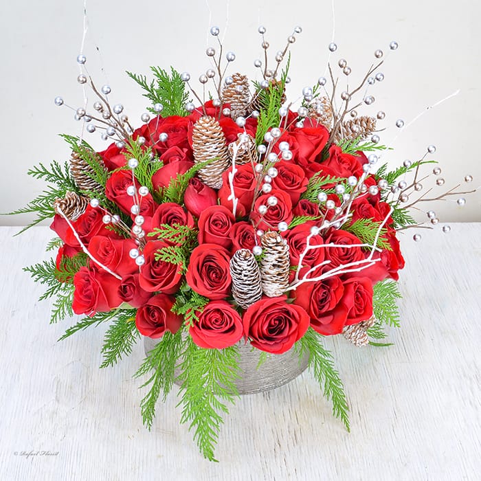 Glistening Holiday Roses - B122