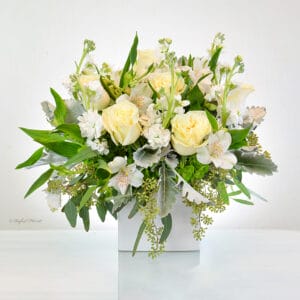 white and green flower centerpiece - Garden Party - B85